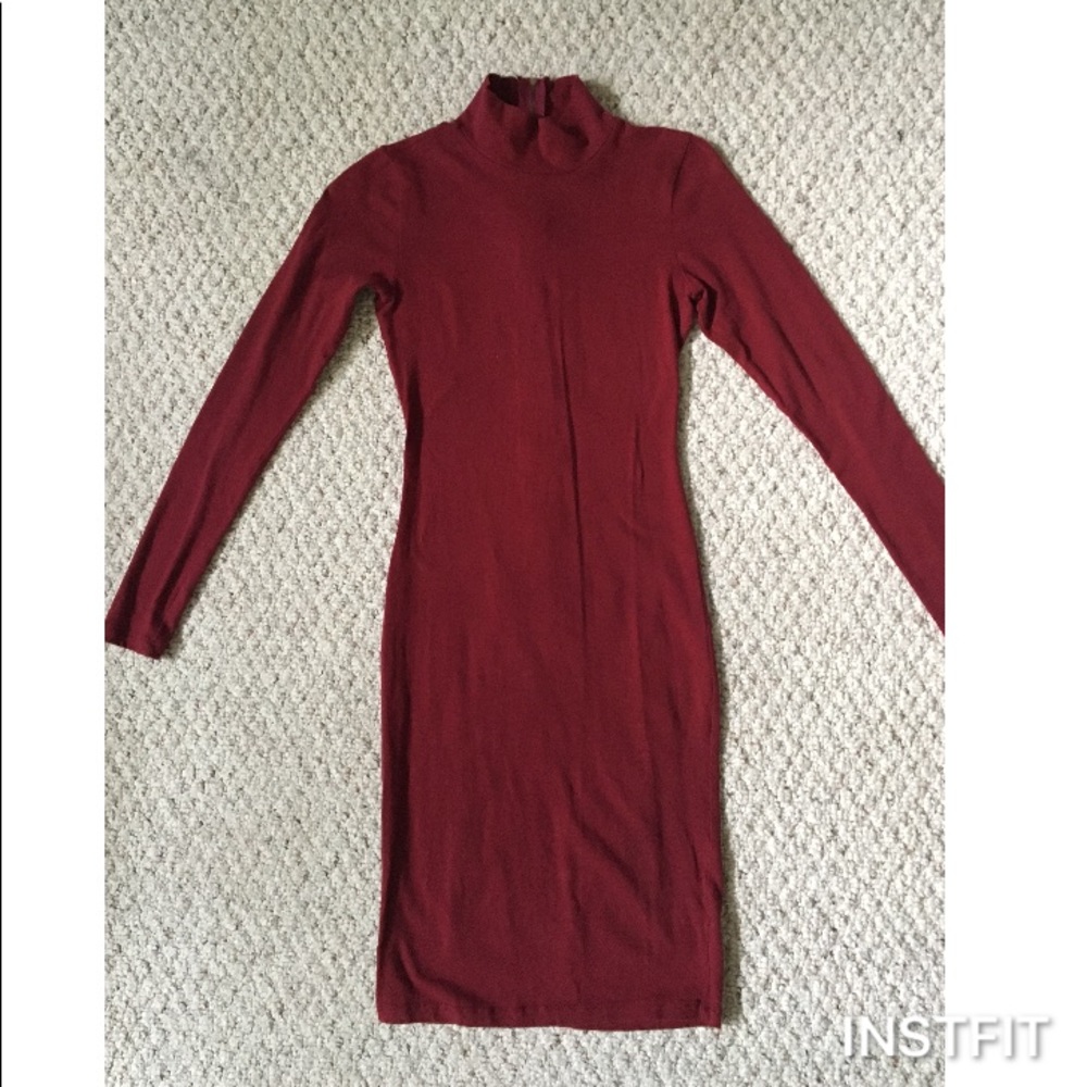Burgundy turtleneck midi dress